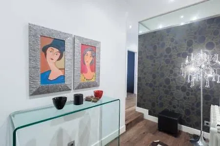 Modern Cosy Grey La Concha Beach *